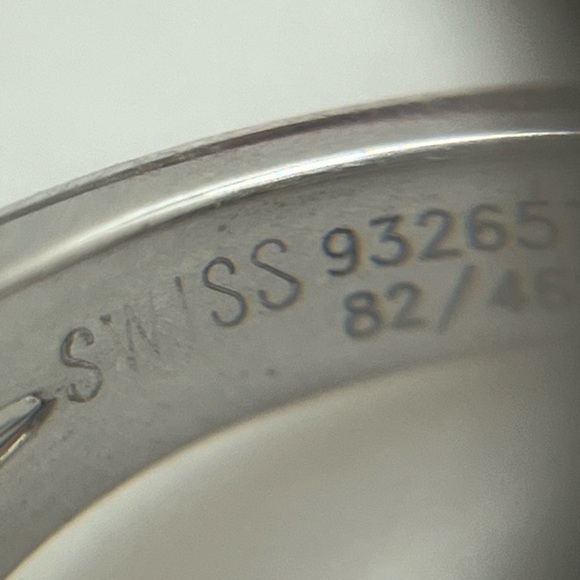 Chopard 18K White Gold Happy Diamonds Hearts Ring - Picture 4 of 9